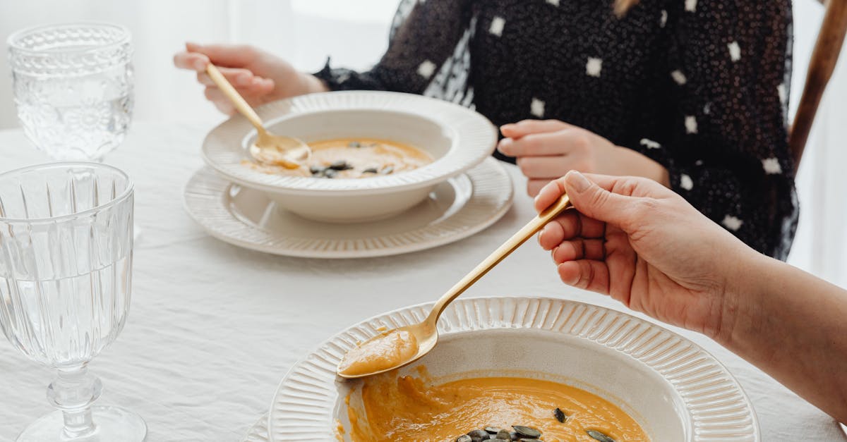 Comparing Coastal vs. Inland Seafood on the Gold Coast