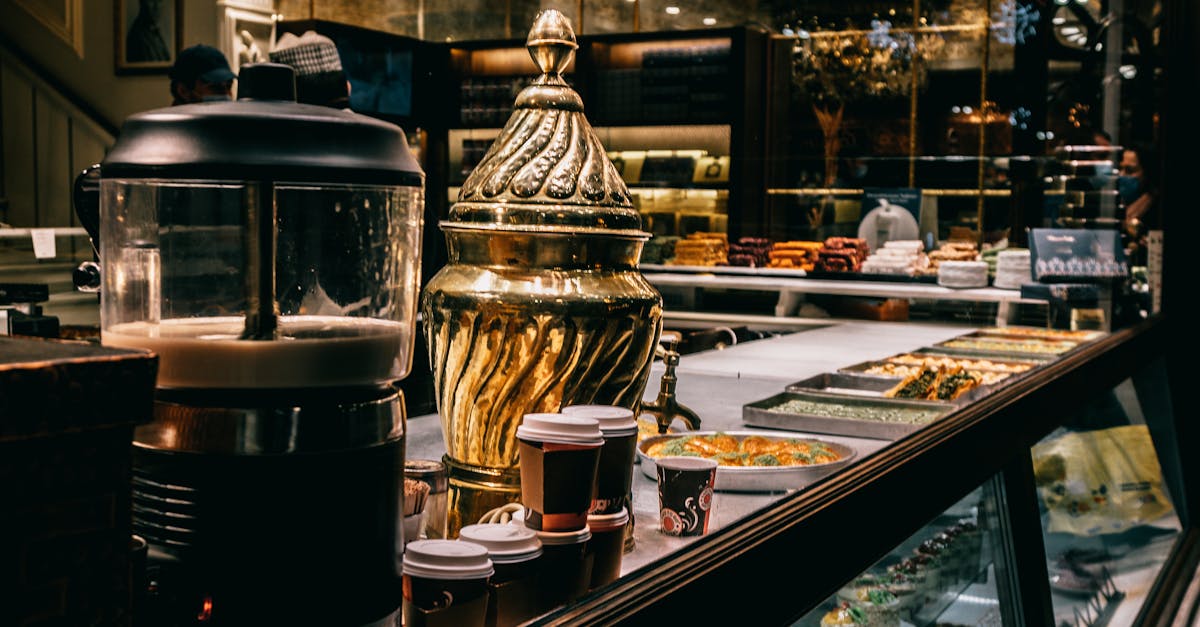 Exploring the Consistency of Food Quality Across Local Diners